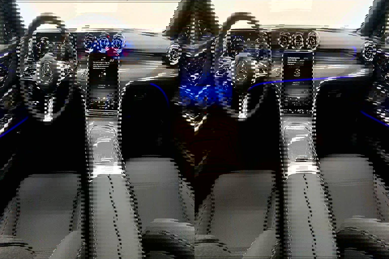 New 2026 Mercedes-Benz C 300 Sedan image 18