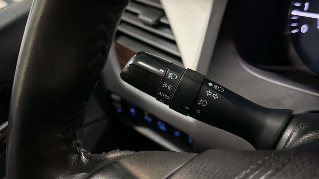Used 2020 Toyota Sienna Limited Premium AWD/4WD image 38