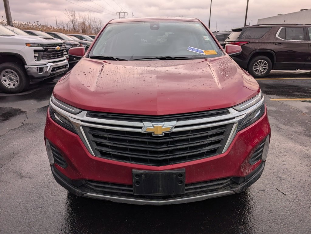 Used 2023 Chevrolet Equinox LT image 2