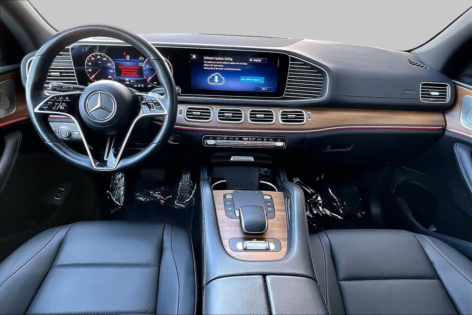 Used 2024 Mercedes-Benz GLS 450 4MATIC image 15