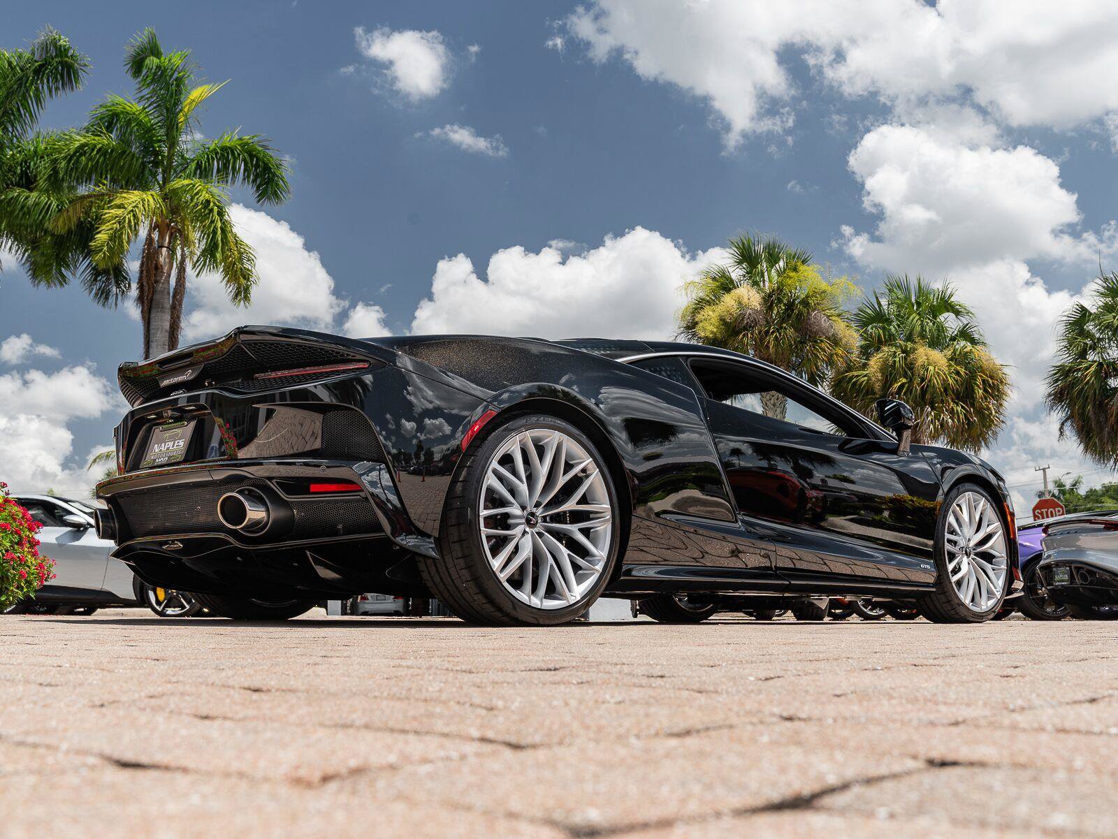 Used 2025 McLaren GTS RWD image 19