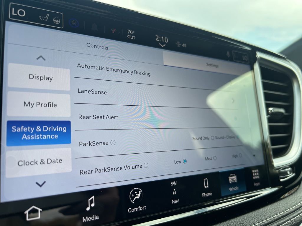 New 2026 Chrysler Pacifica Limited w/ S Appearance Package image 41