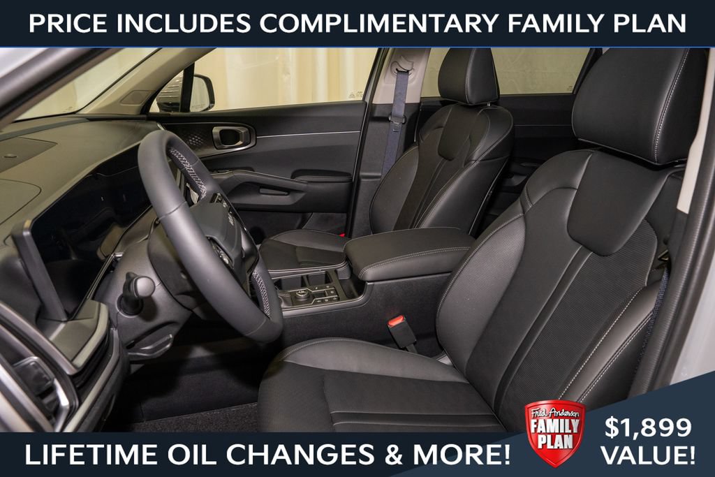 New 2026 Kia Sorento S w/ S Panoramic Sunroof Package FWD image 13