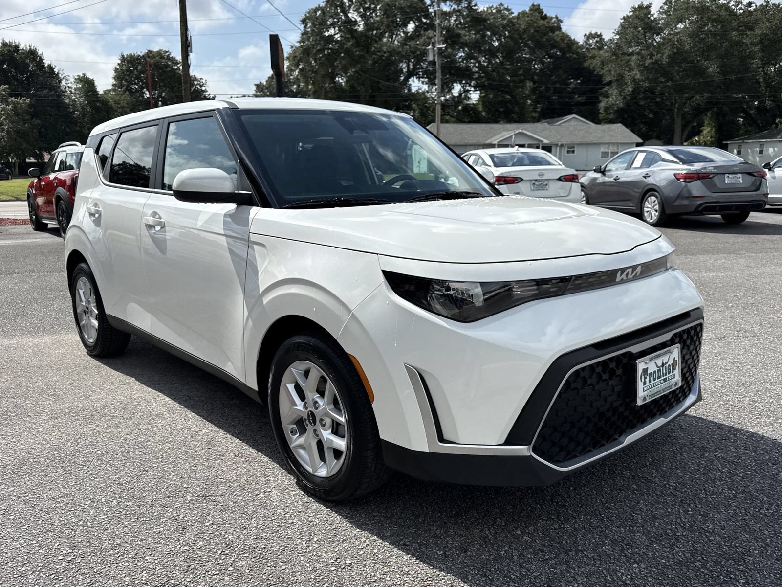 Used 2025 Kia Soul LX w/ LX Technology Package FWD image 7