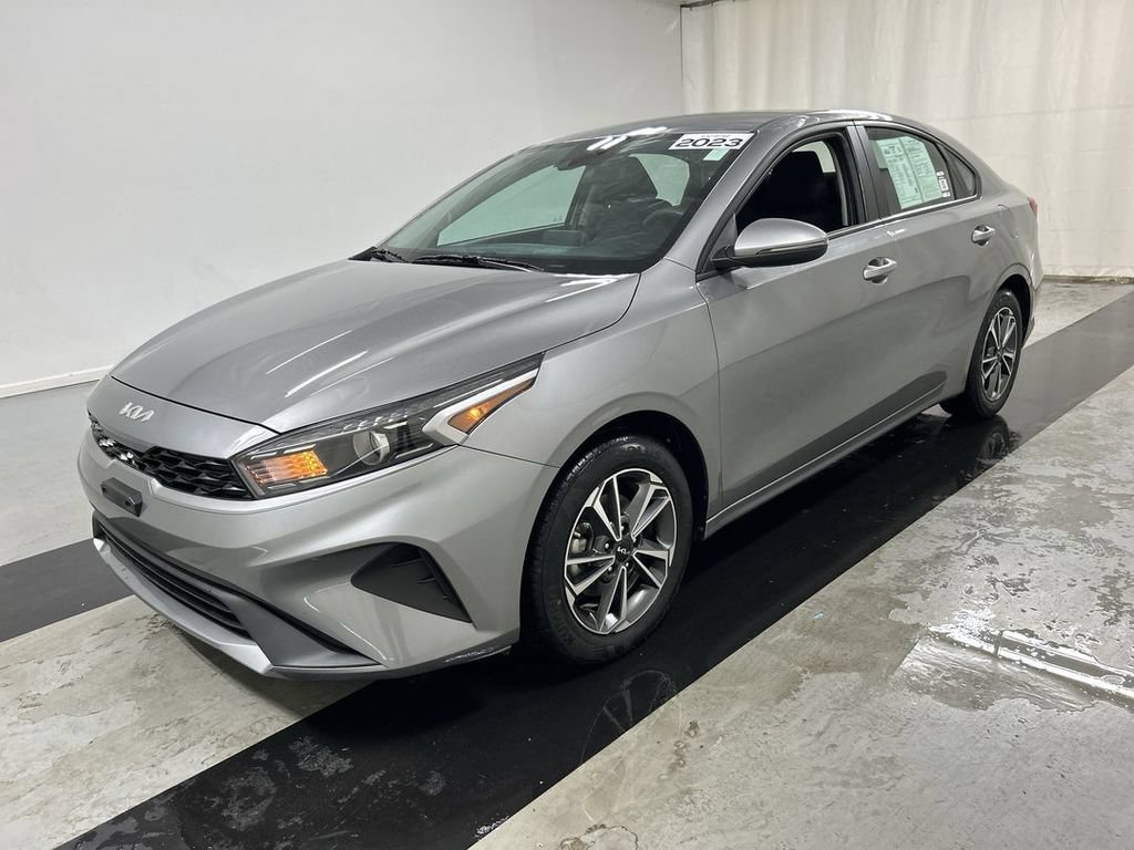 Certified 2023 Kia Forte LXS w/ LXS Technology Package FWD image 5