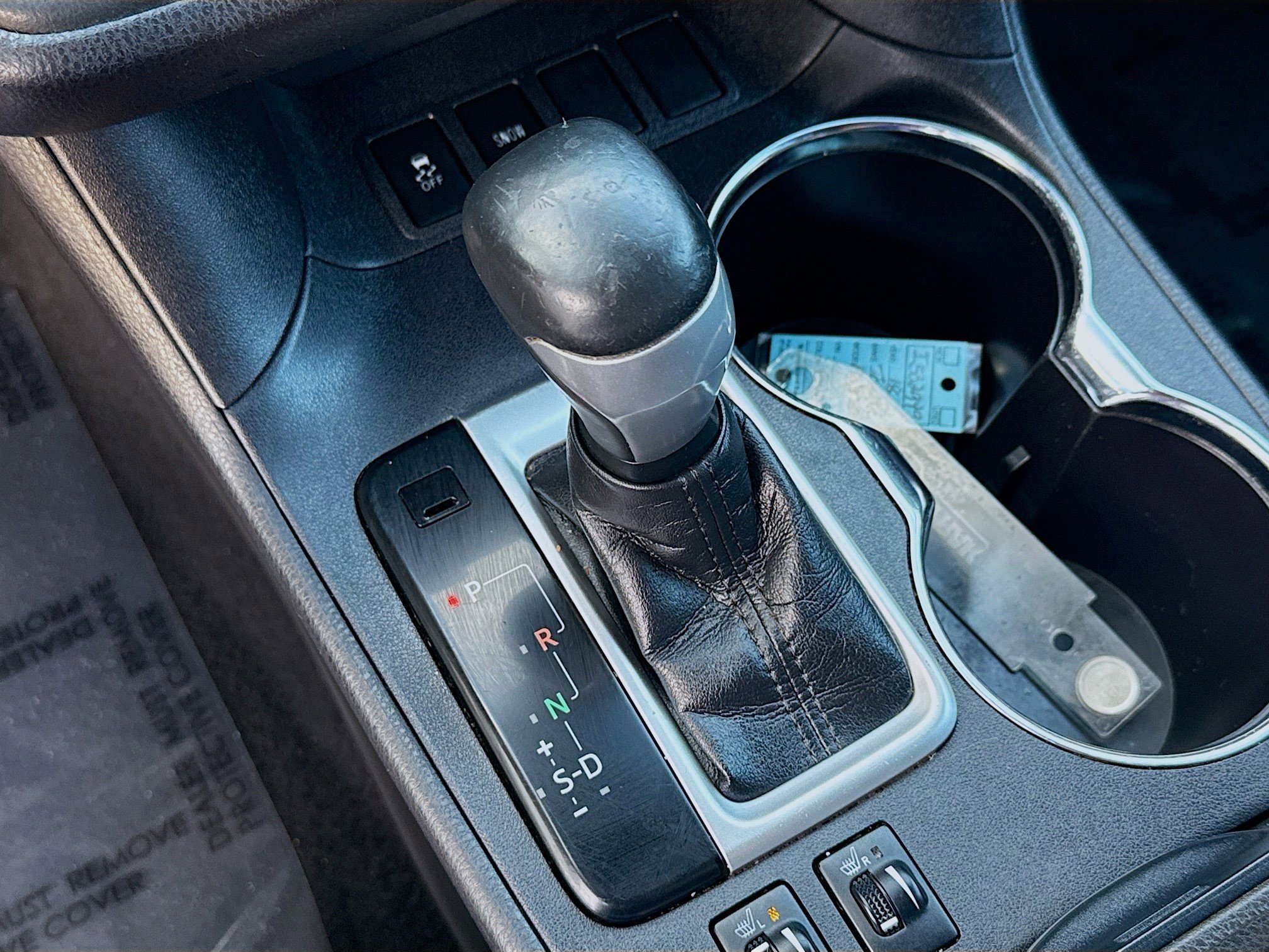 Used 2018 Toyota Highlander SE image 16