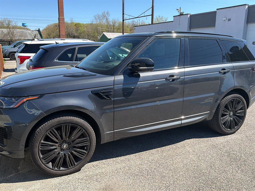 Used 2020 Land Rover Range Rover Sport HSE Dynamic image 2