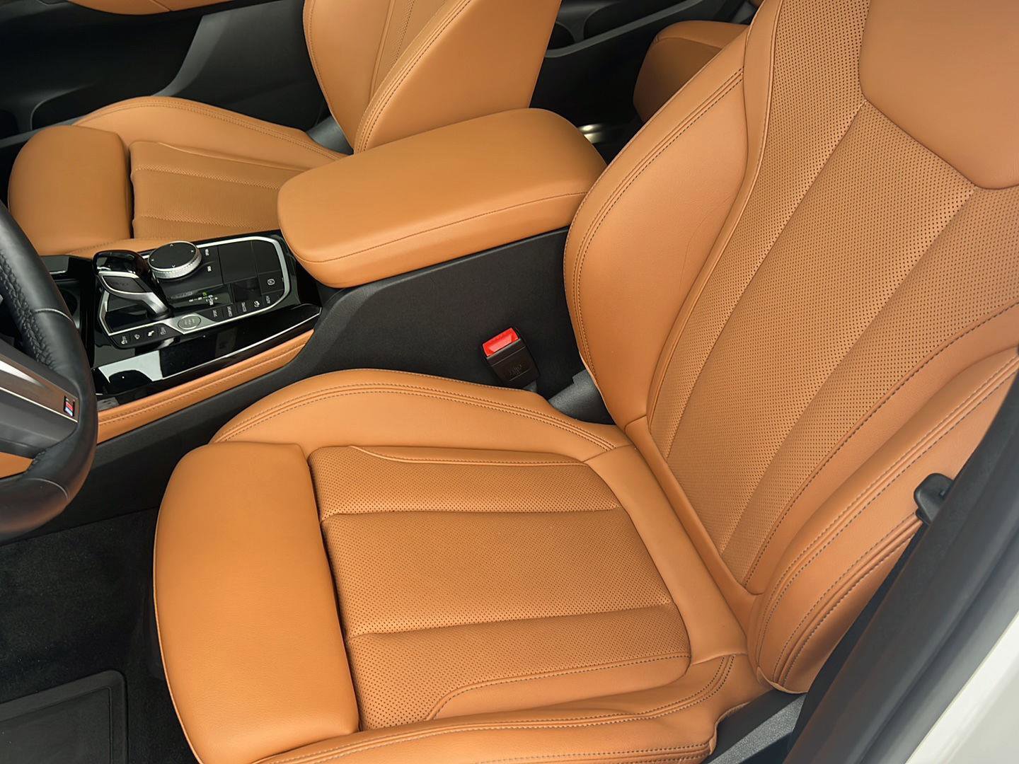 Certified 2022 BMW X4 xDrive30i w/ M Sport Package 2 image 32