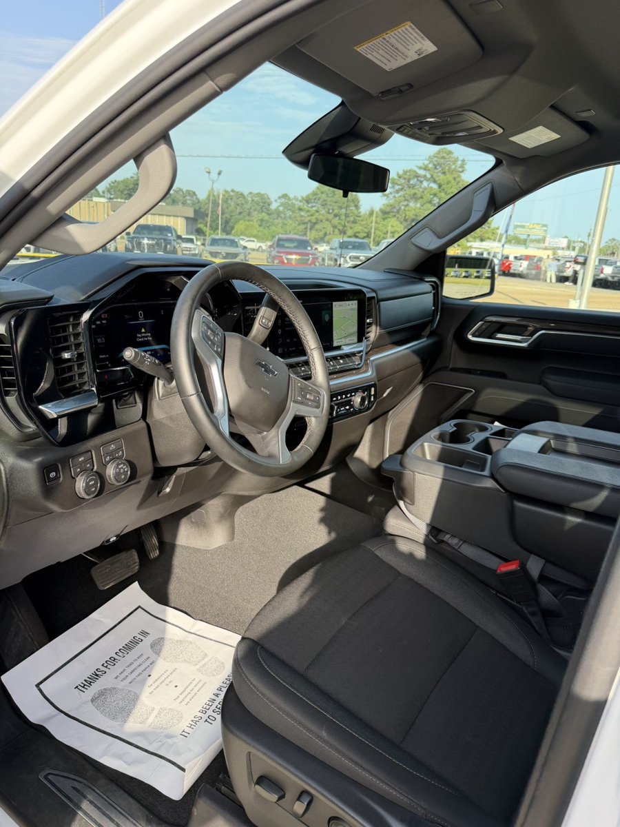 Used 2026 Chevrolet Silverado 1500 RST AWD/4WD image 10