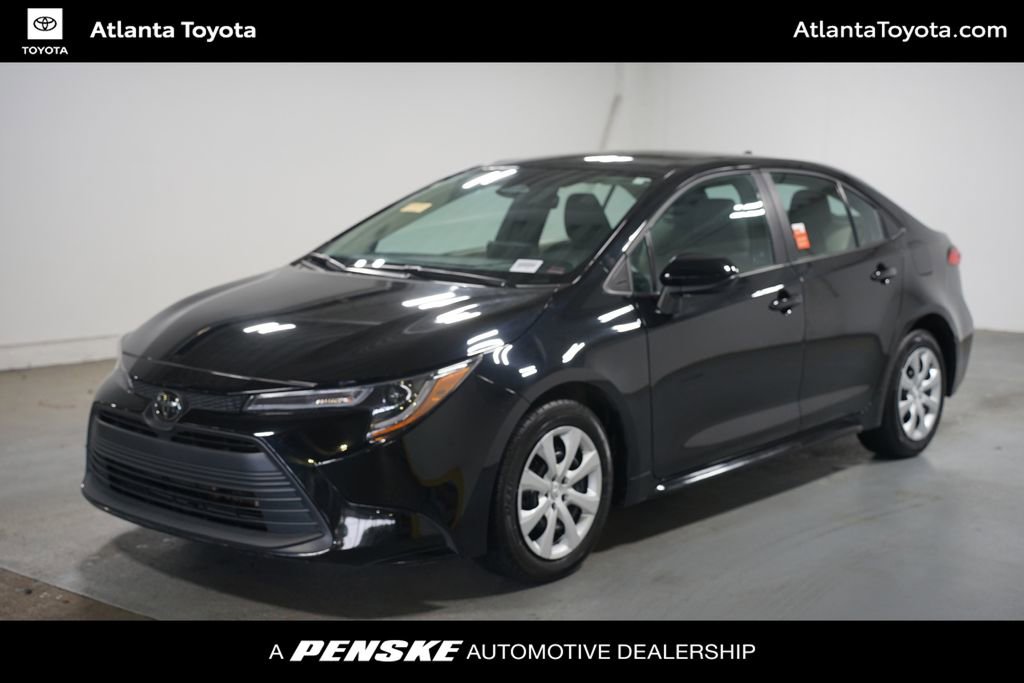 Used 2024 Toyota Corolla LE FWD image 1