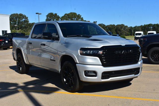 New 2027 RAM 1500 Laramie AWD/4WD image 3