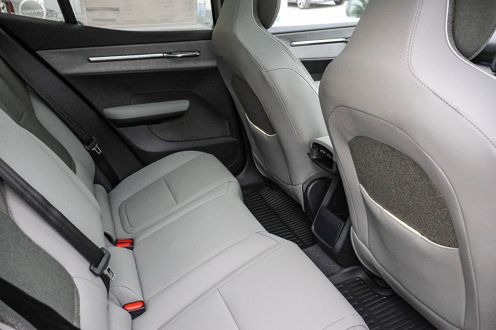 New 2026 Volvo EX30 Cross Country Ultra w/ Protection Package Premier image 20