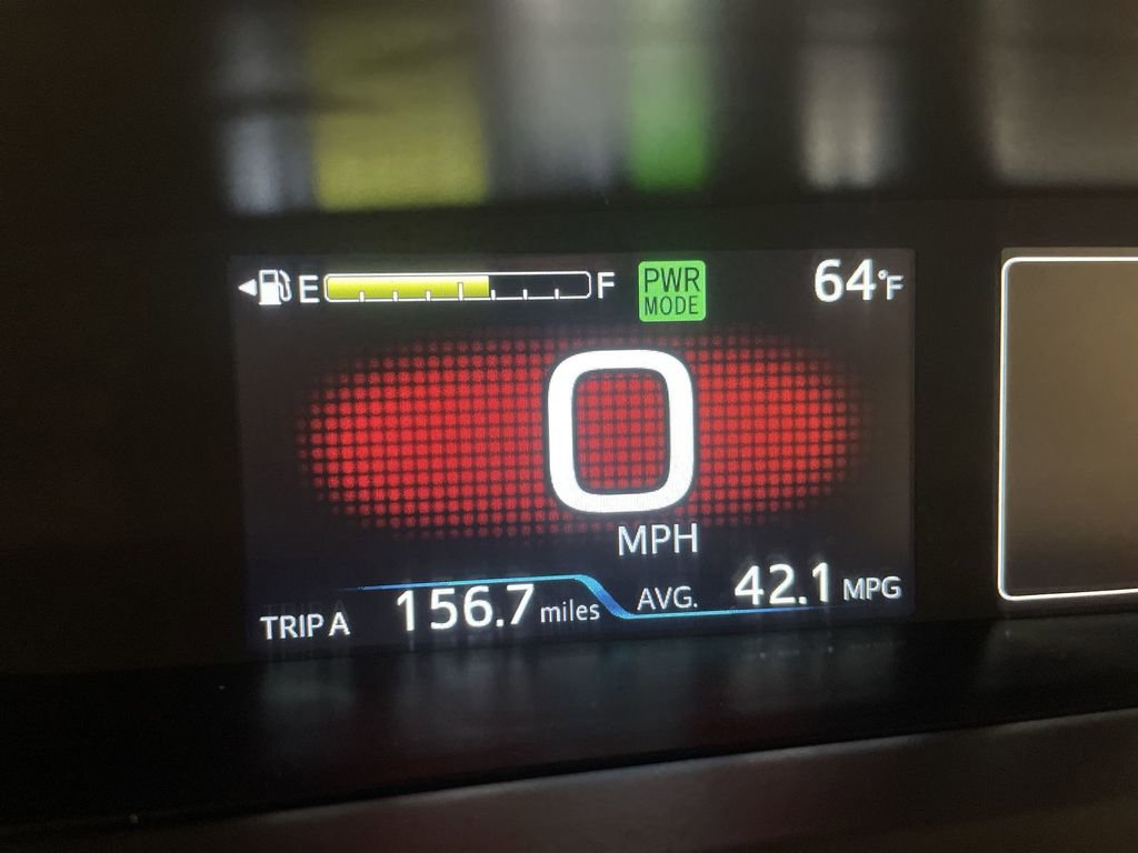 Used 2022 Toyota Prius XLE image 6