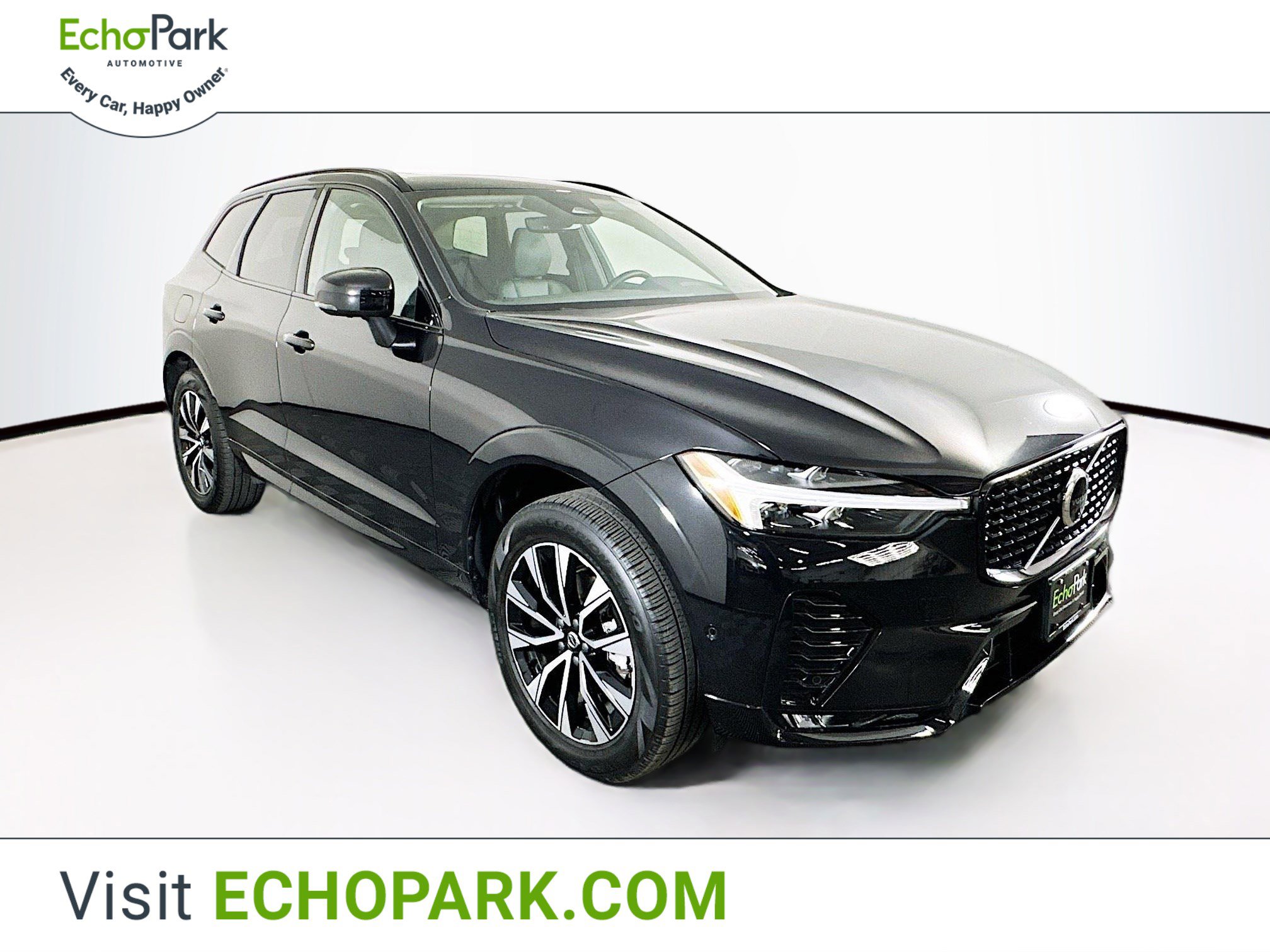Used 2025 Volvo XC60 B5 Plus image 1
