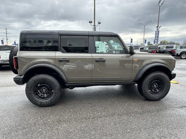 New 2026 Ford Bronco Badlands image 4