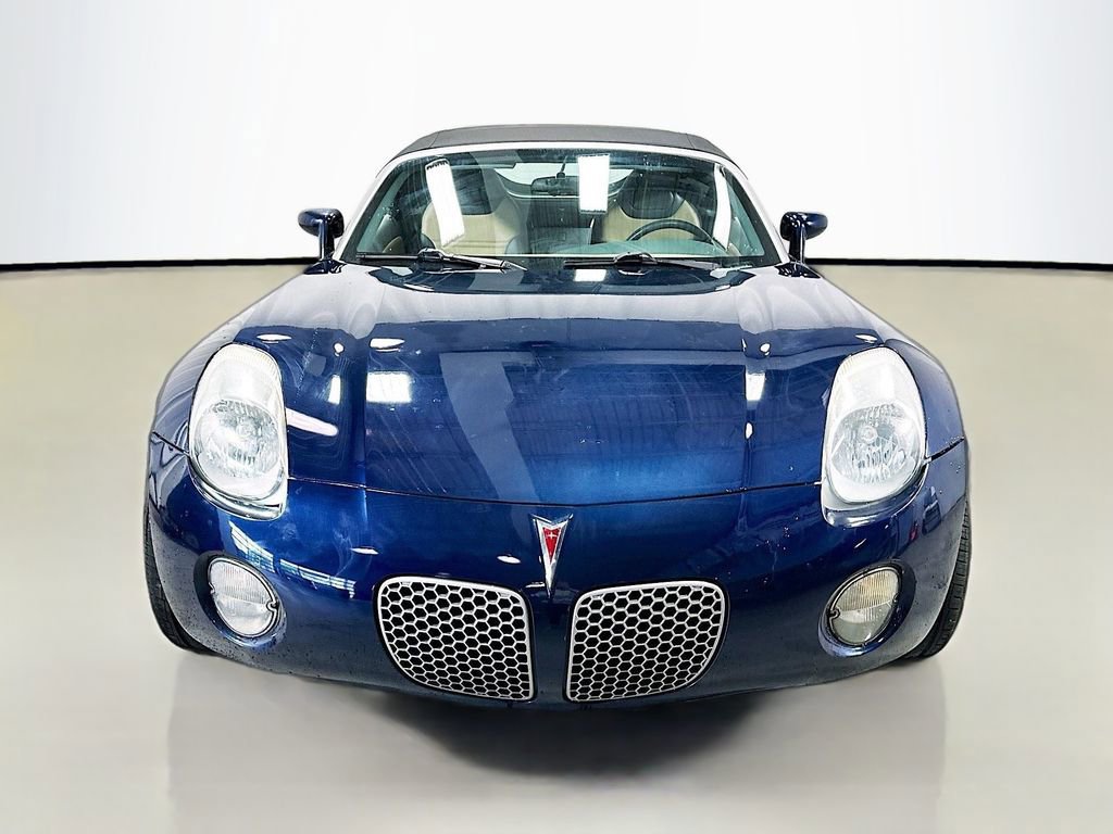 Used 2007 Pontiac Solstice Convertible w/ Premium Package RWD image 25