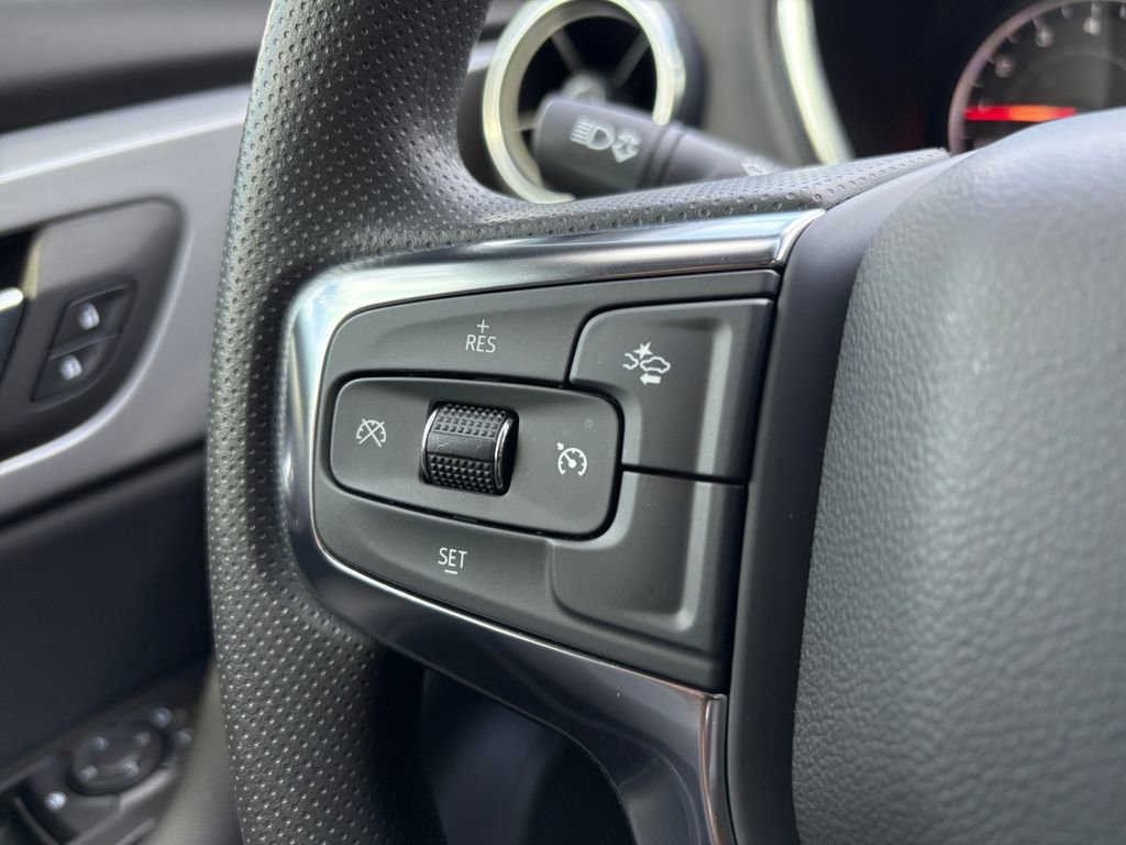 New 2025 Chevrolet Blazer LT w/ Convenience Package image 18