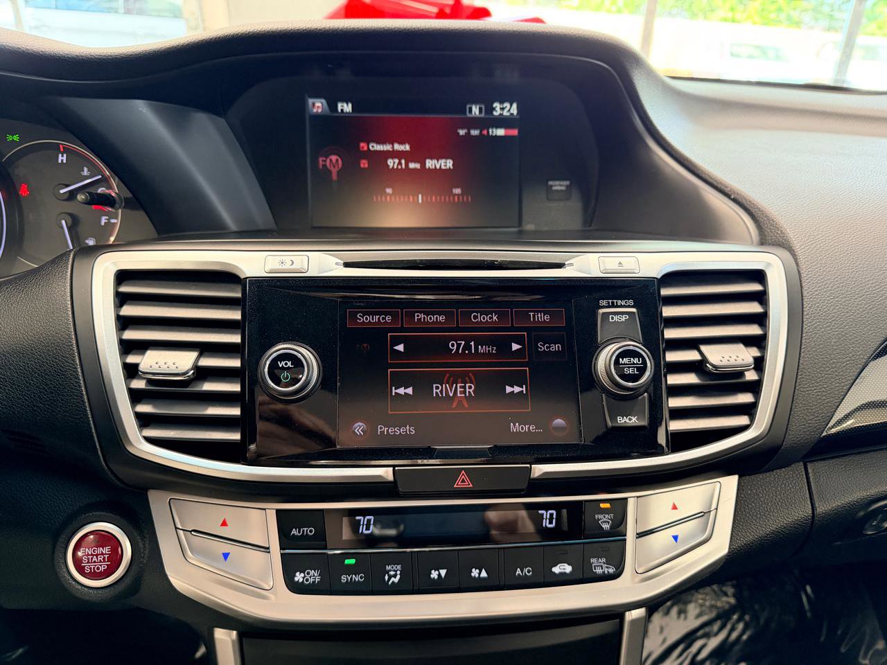 Used 2015 Honda Accord EX image 32