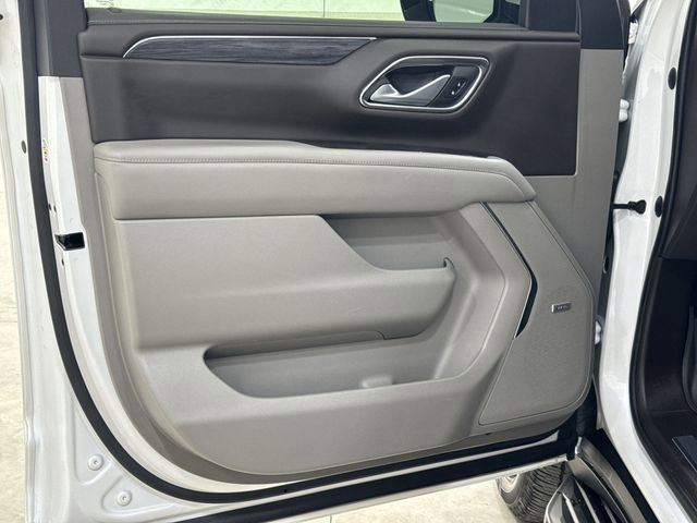 Used 2022 GMC Yukon SLT w/ SLT Premium Package image 23