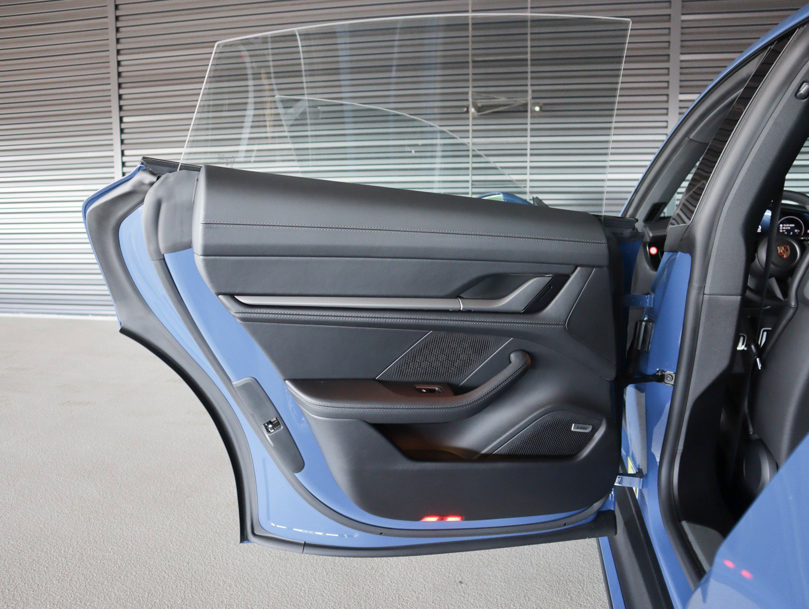 New 2026 Porsche Taycan 4S image 28