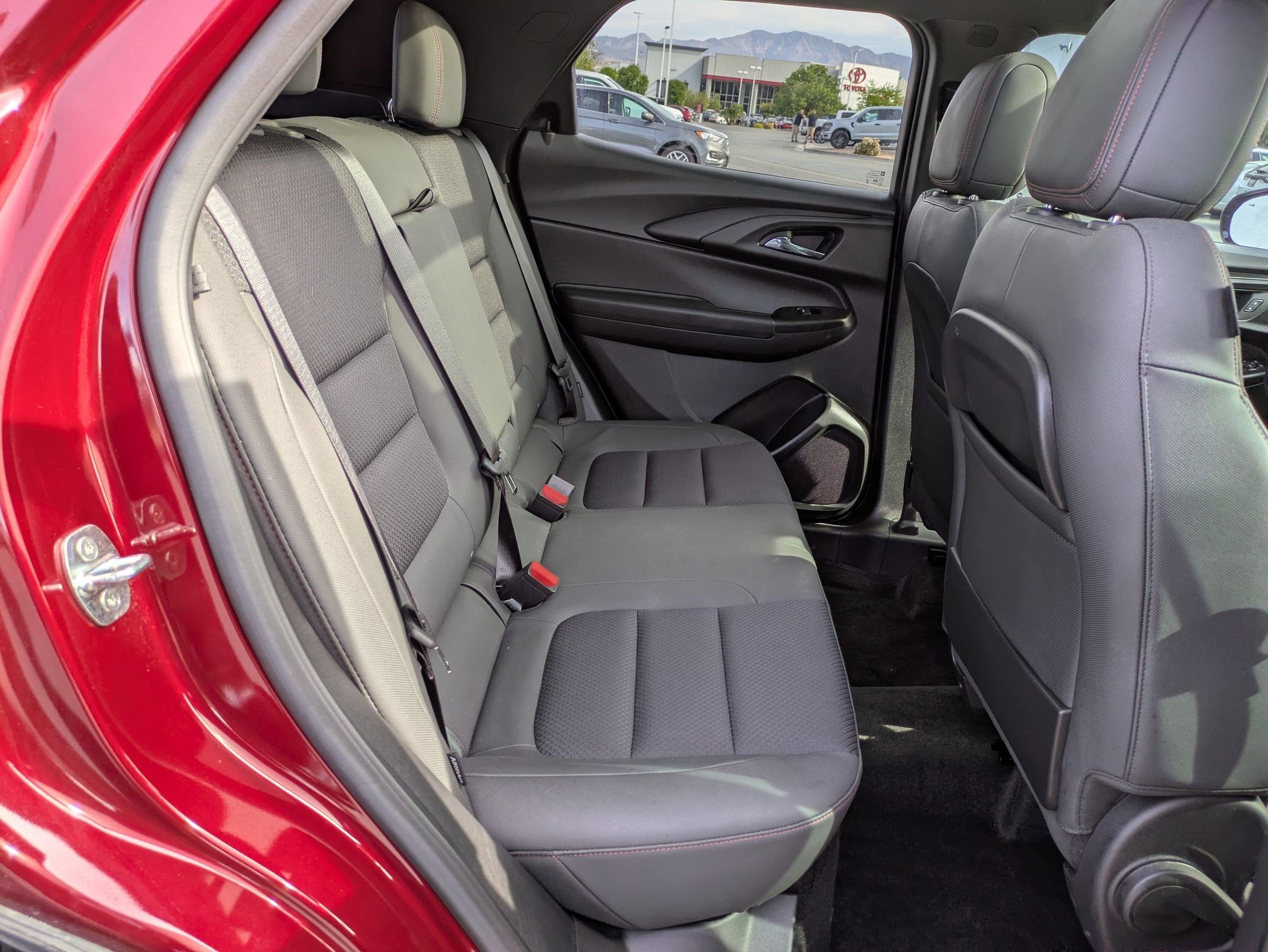 Used 2023 Chevrolet TrailBlazer RS w/ Sun and Liftgate Package image 30