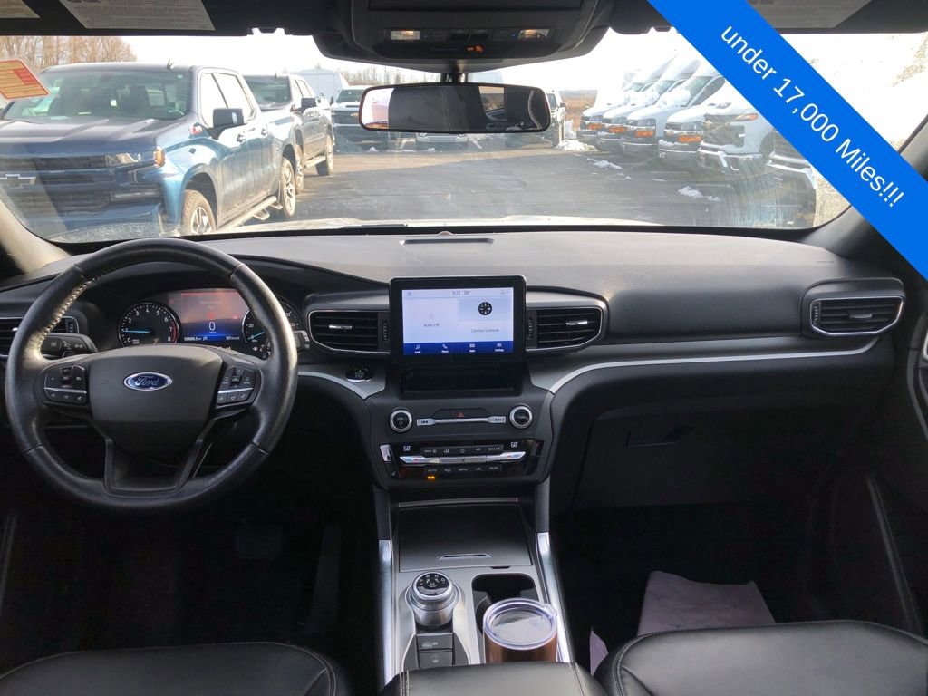 Used 2020 Ford Explorer XLT w/ Equipment Group 202A image 13