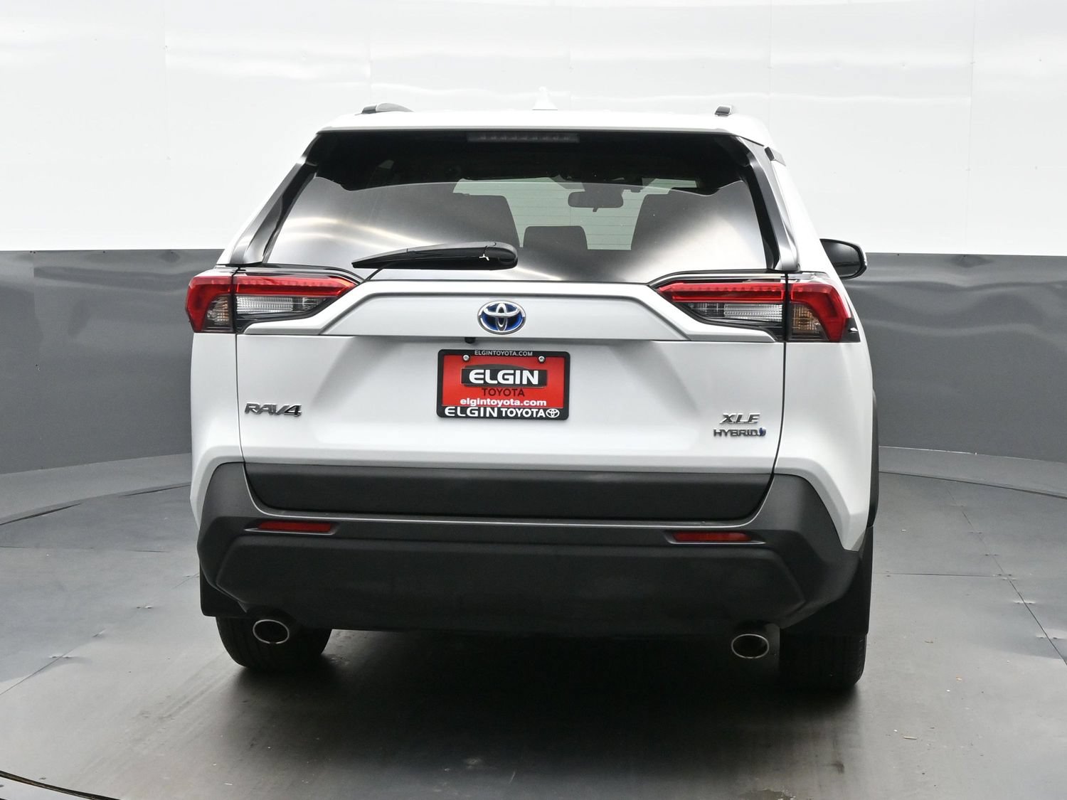 Used 2024 Toyota RAV4 XLE Premium w/ Weather Package AWD/4WD image 5