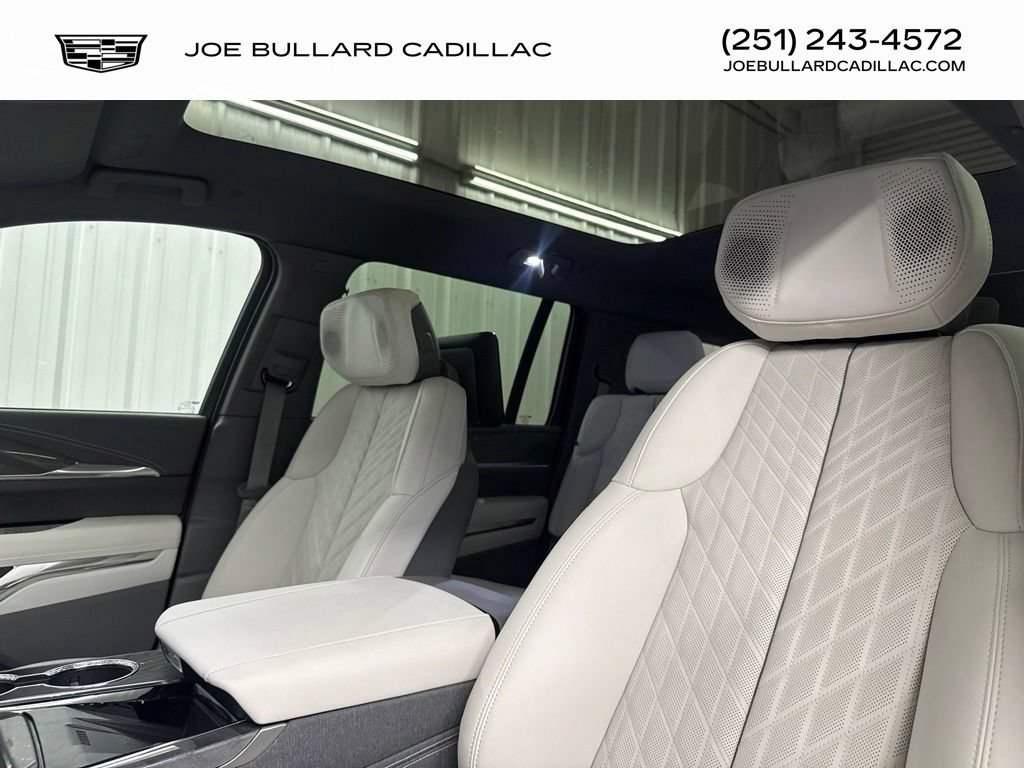New 2026 Cadillac Escalade IQL Luxury w/ LPO, Floor Liner Package AWD/4WD image 44