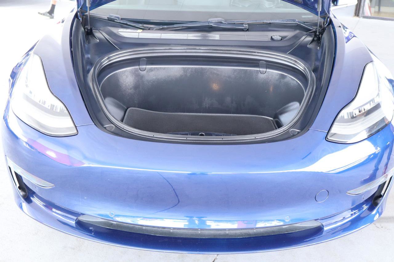 Used 2018 Tesla Model 3 Long Range RWD image 36
