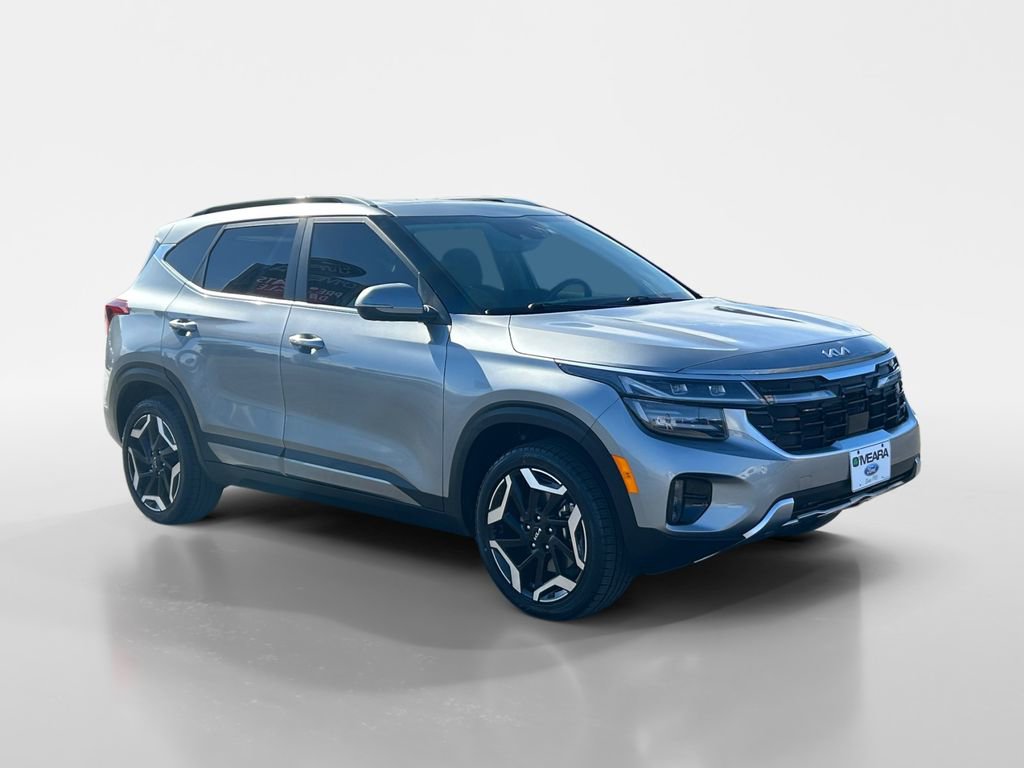 Used 2024 Kia Seltos SX w/ SX Sunroof Package image 7