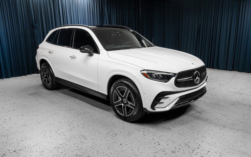 New 2026 Mercedes-Benz GLC 300 4MATIC image 3