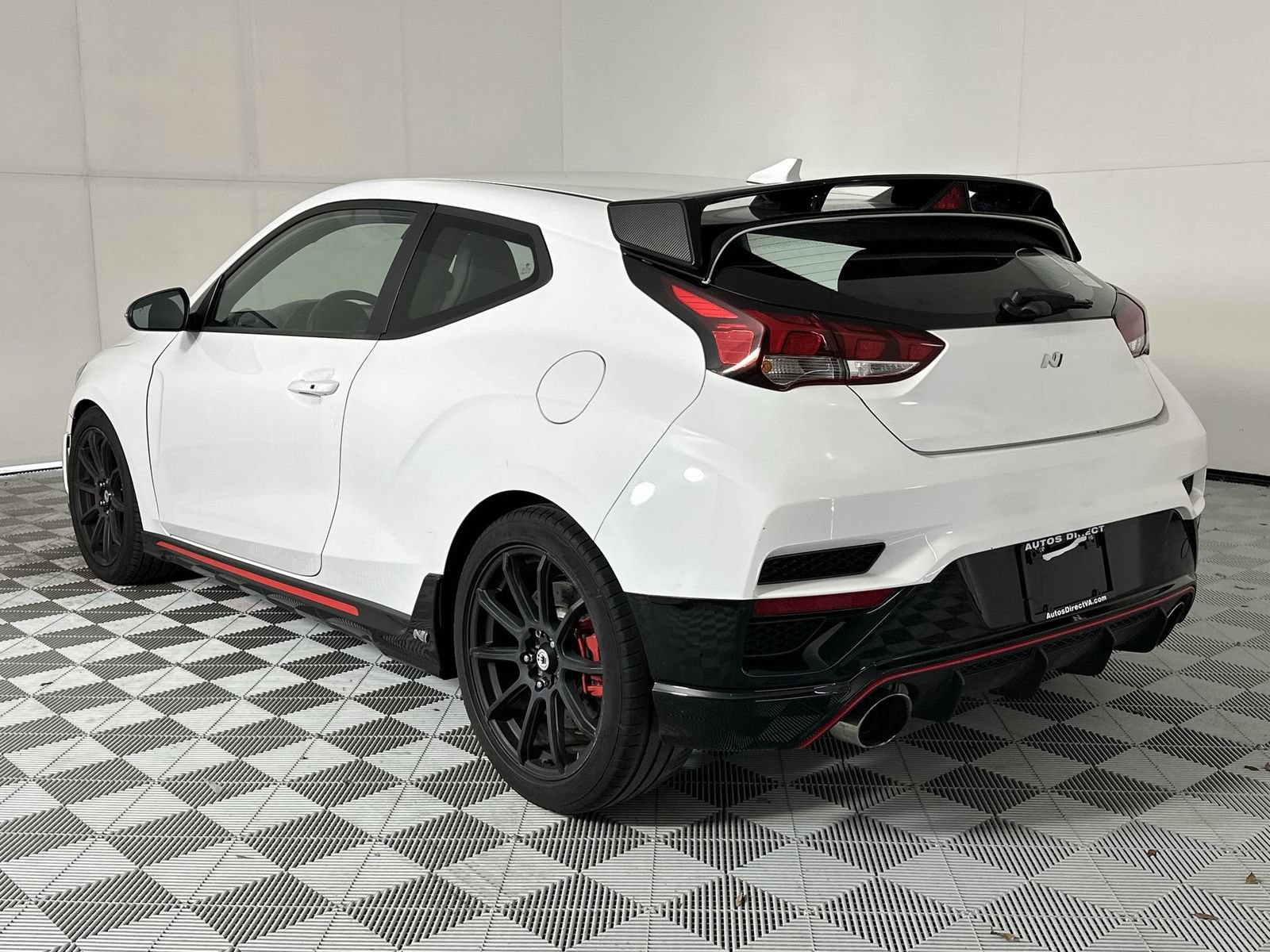 Used 2022 Hyundai Veloster N FWD image 6