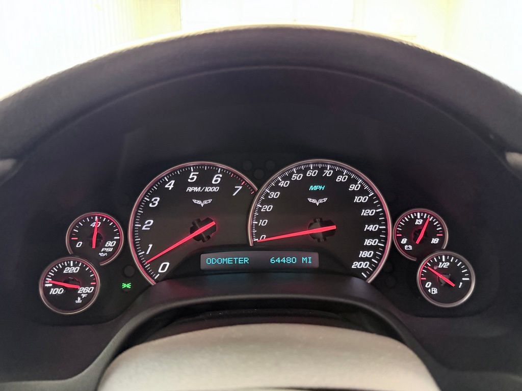 Used 2006 Chevrolet Corvette Coupe w/ Preferred Equipment Group RWD image 32