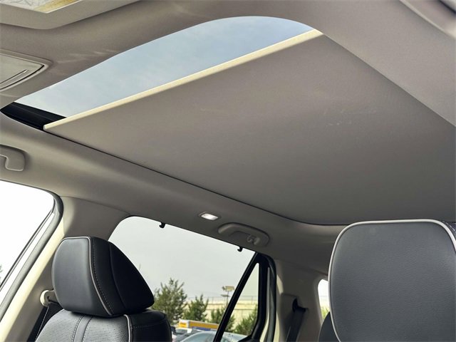 Certified 2025 Honda Pilot Elite image 13