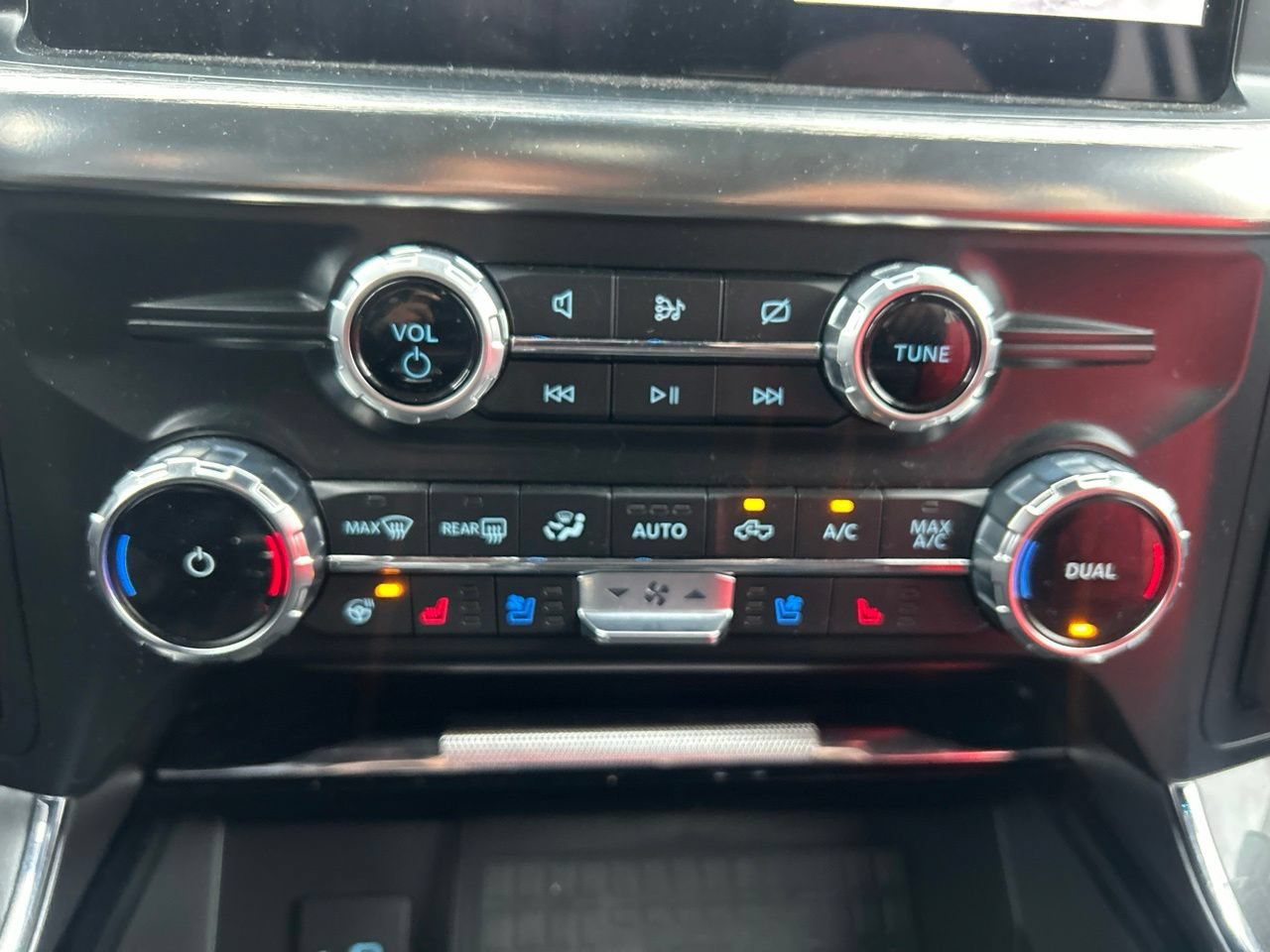 Used 2022 Ford F150 Lariat w/ Equipment Group 502A High AWD/4WD image 24