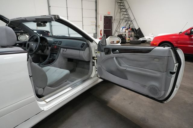 Used 2002 Mercedes-Benz CLK 320 Cabriolet w/ K4 Opt Pkg image 25