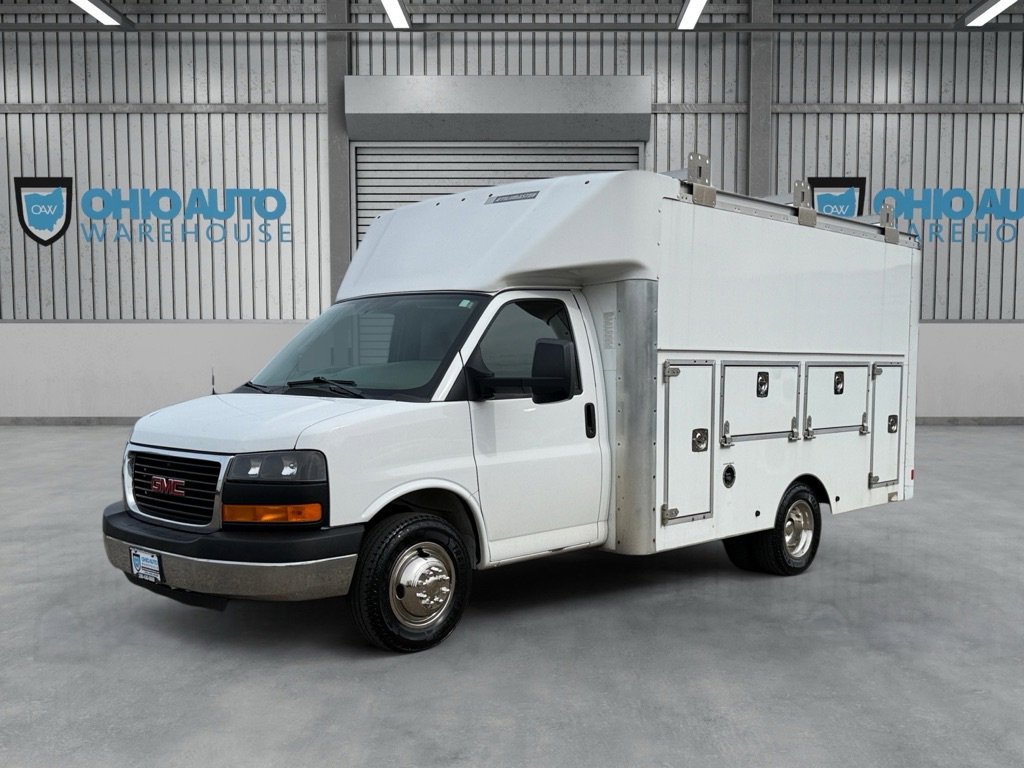 Used 2016 GMC Savana 3500 RWD image 1