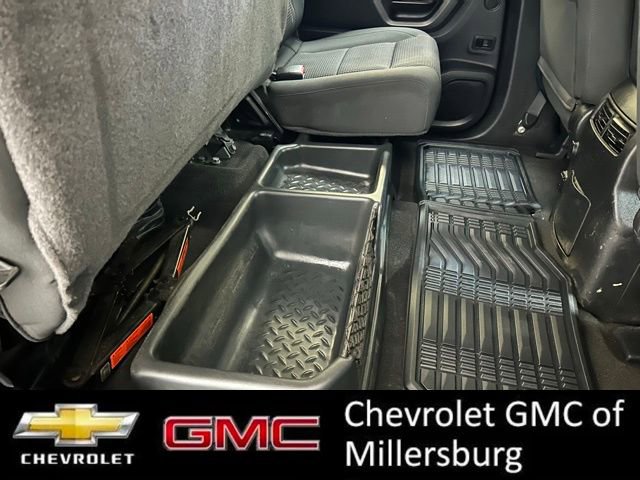 Used 2015 Nissan Titan SV w/ SV Value Truck Package image 36