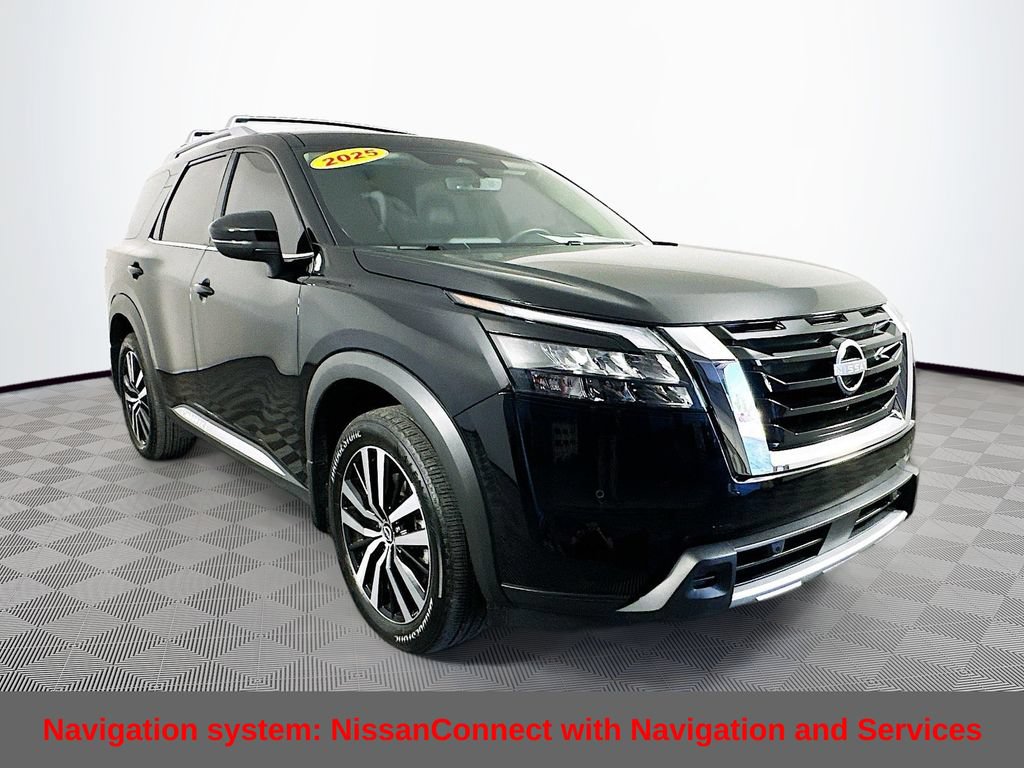 Certified 2025 Nissan Pathfinder Platinum AWD/4WD image 3