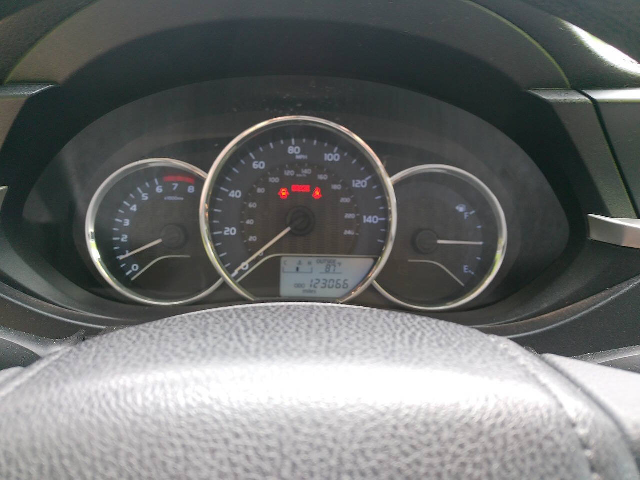 Used 2014 Toyota Corolla L FWD image 35