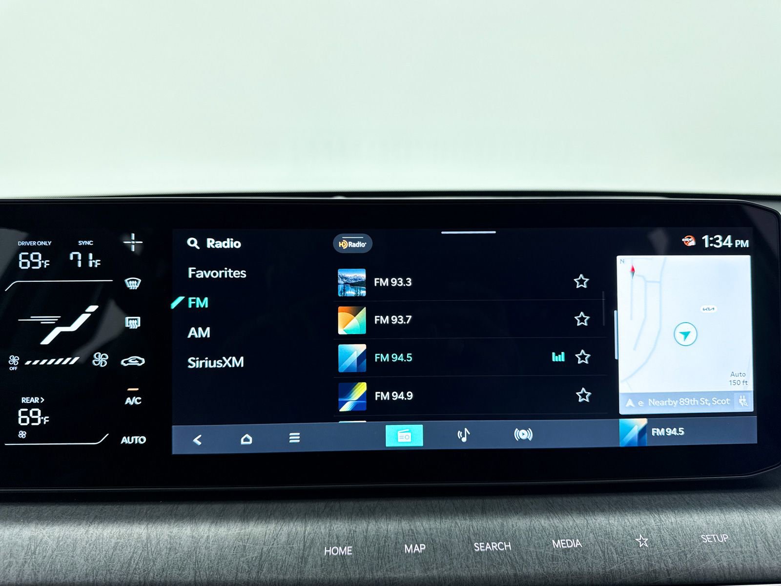 Used 2025 Kia EV9 Wind image 6