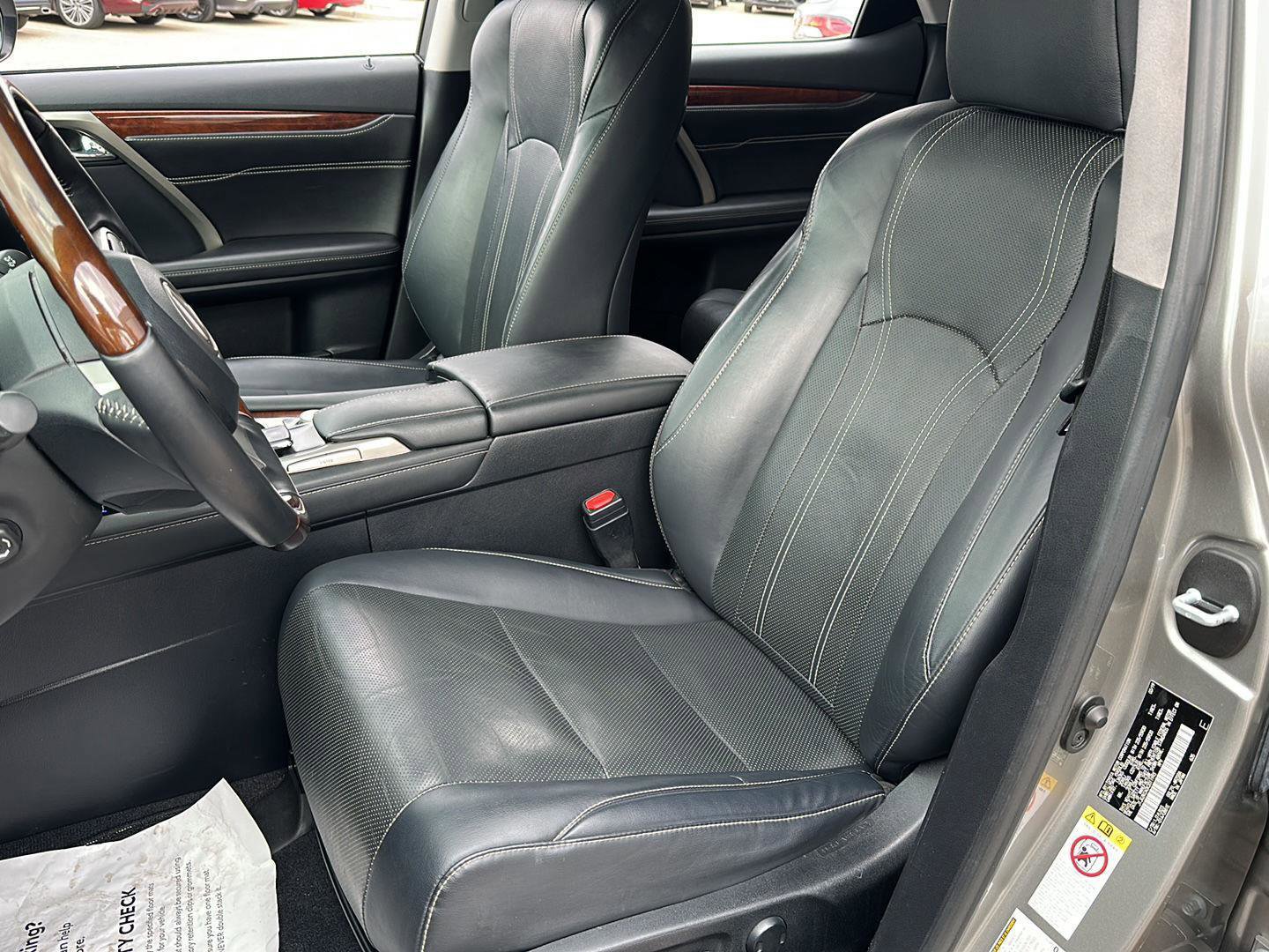 Used 2019 Lexus RX 350L FWD image 12