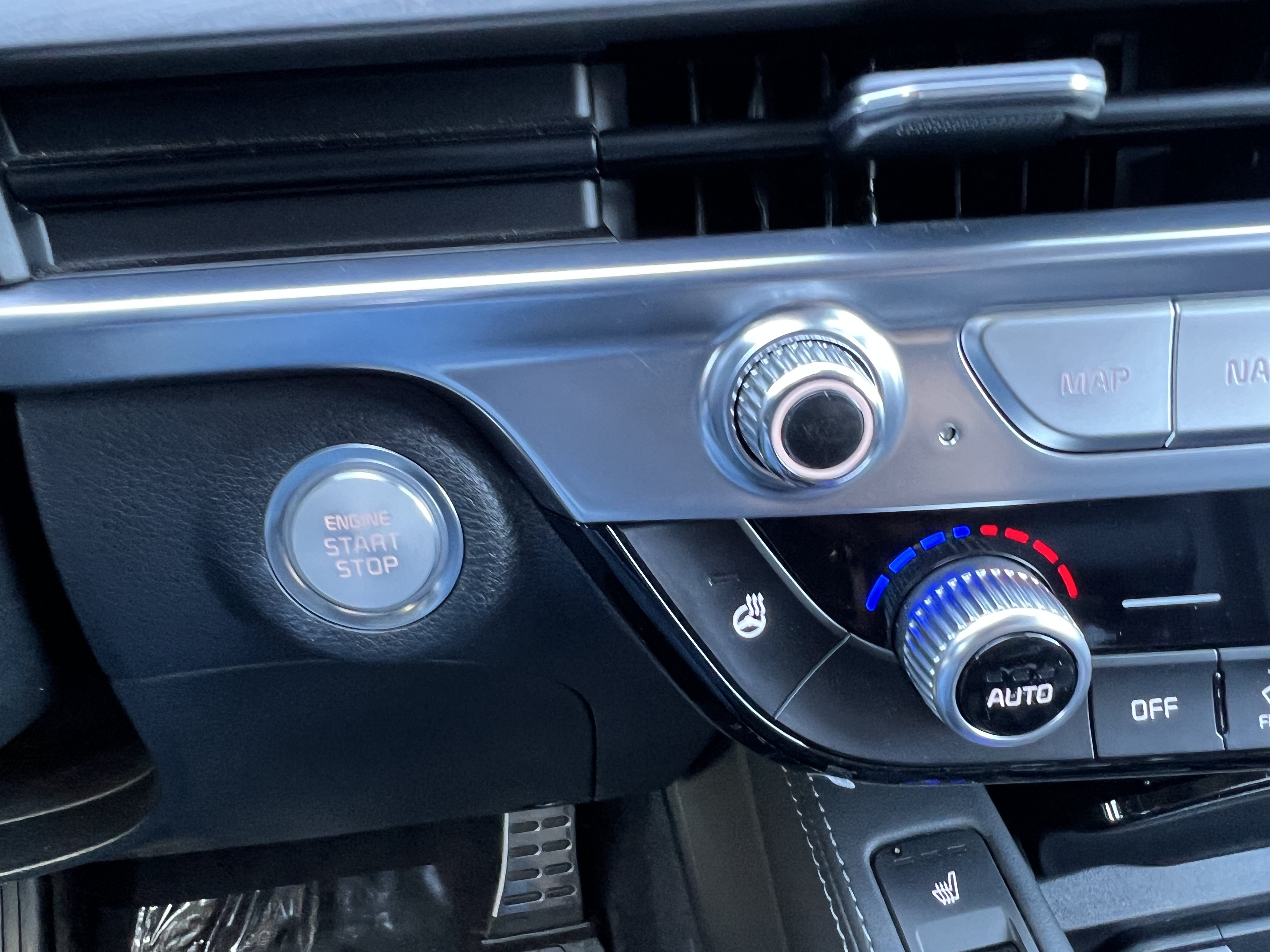 Certified 2025 Kia Telluride SX Prestige X-Line AWD/4WD image 30
