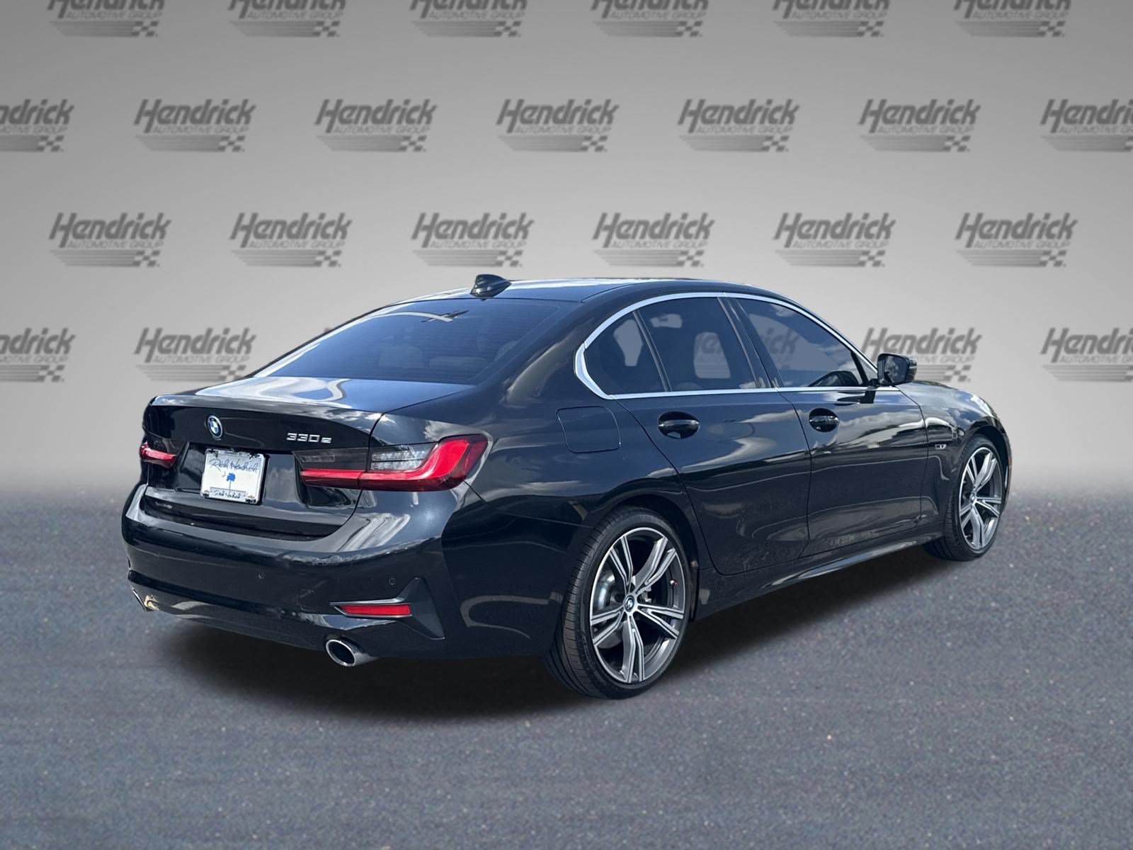 Used 2022 BMW 330e w/ Premium Package RWD image 10