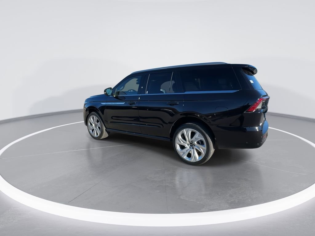 New 2025 Lincoln Navigator Reserve image 6