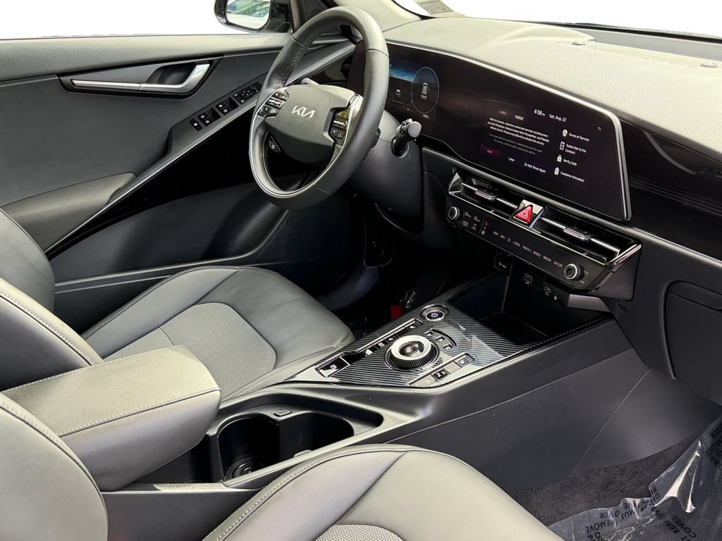 Used 2023 Kia Niro Wind w/ Wind Preserve Package FWD image 7