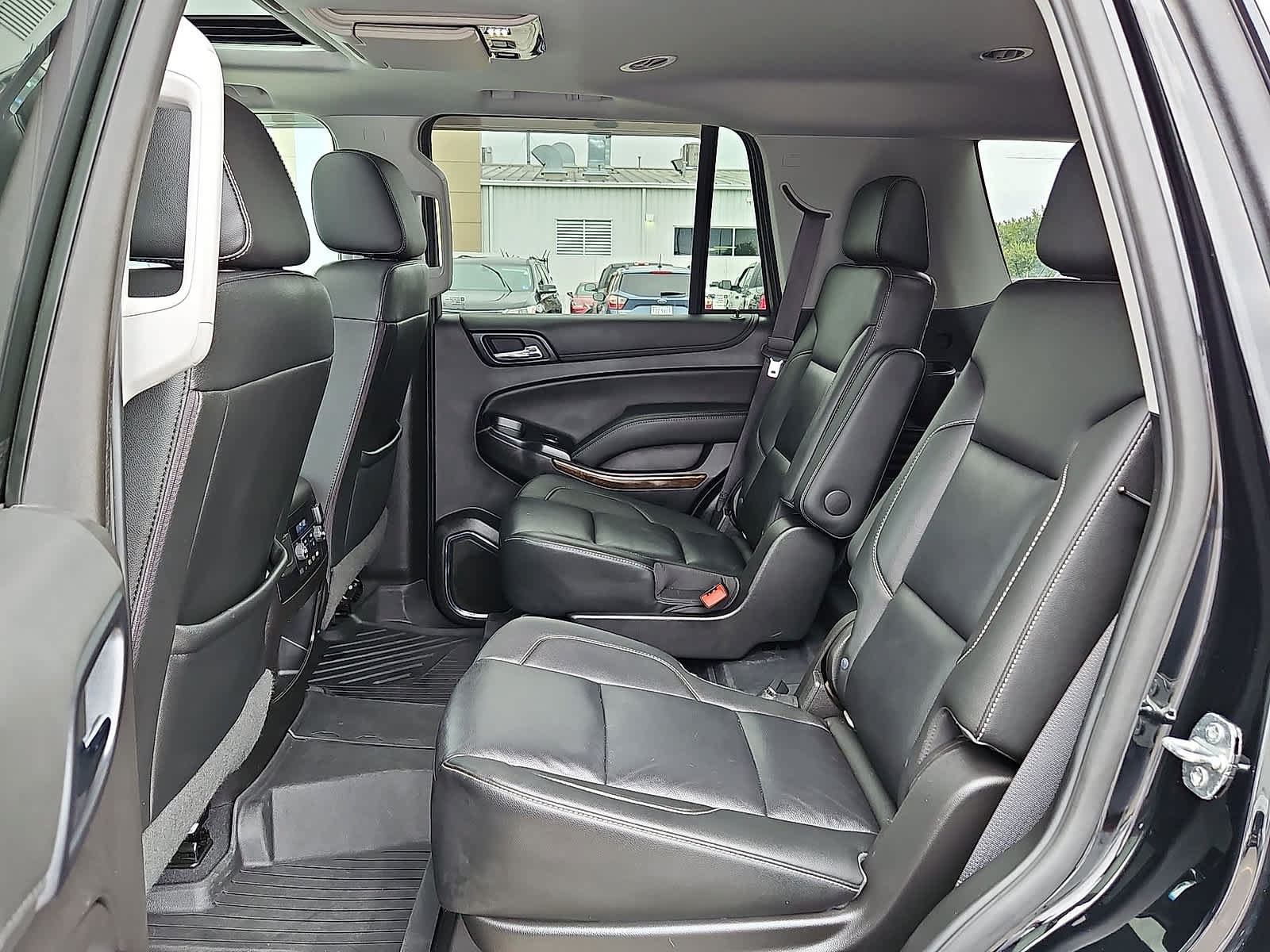 Used 2019 Chevrolet Tahoe LT AWD/4WD image 32
