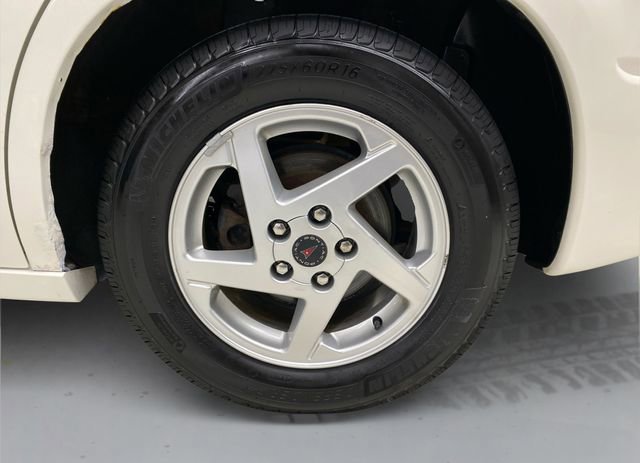 Used 2004 Pontiac Bonneville SE w/ Leather Appointment Package image 17