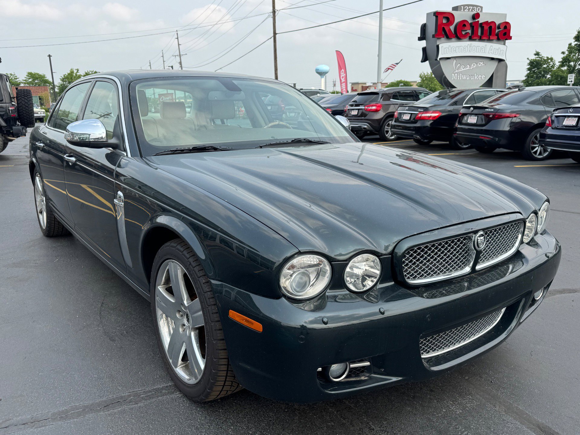 Used 2008 Jaguar XJ8 L image 25