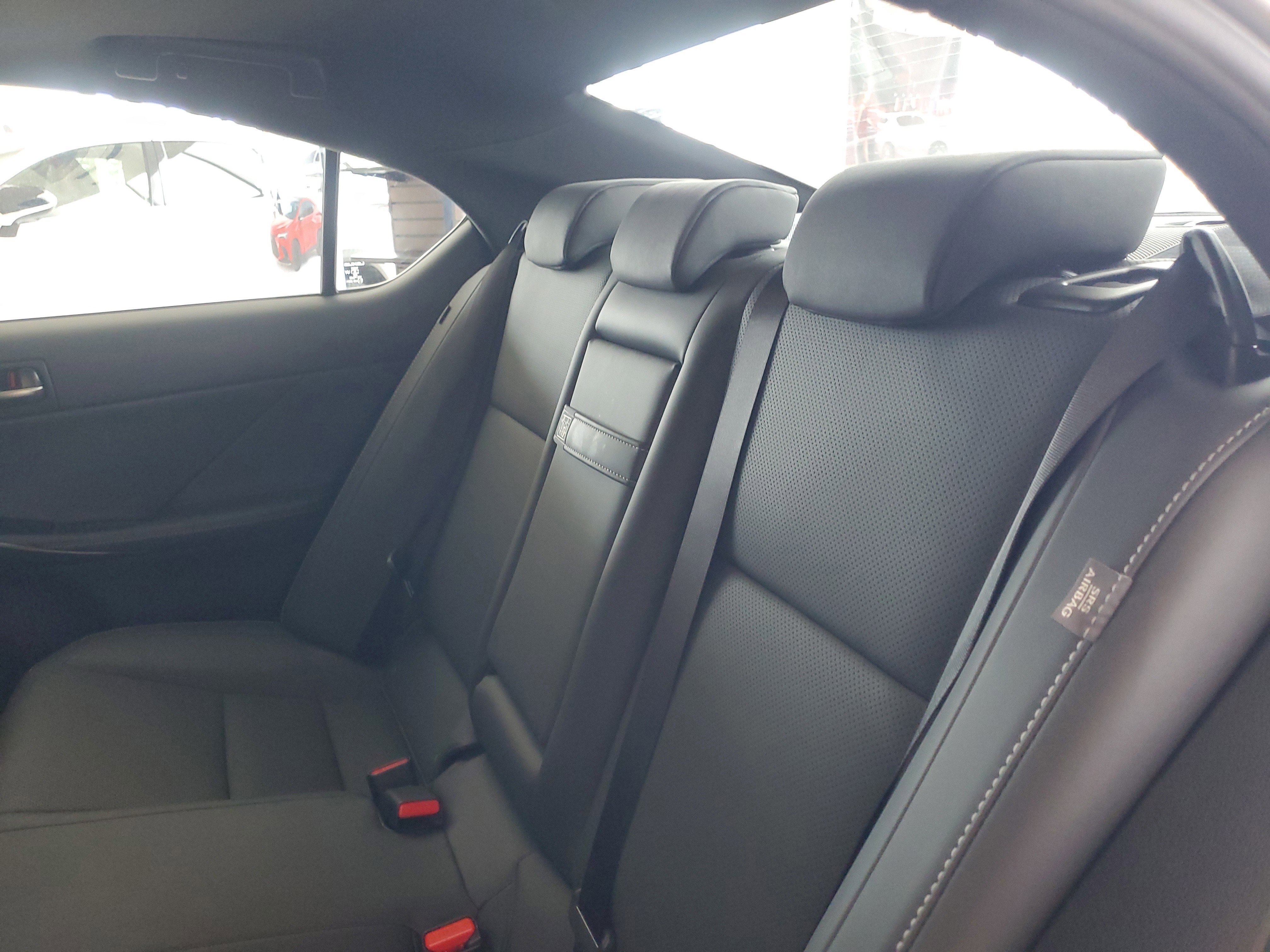 Used 2025 Lexus IS 350 F Sport w/ Accessory Package image 17